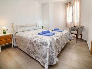 2 chambres, fer et planche à repasser