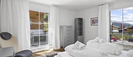 4 bedrooms, WiFi
