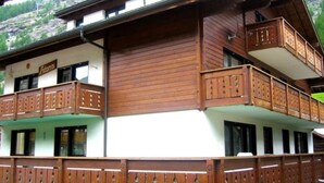 Exterior - Ferienhaus Adonis by Interhome (Saas-Grund)