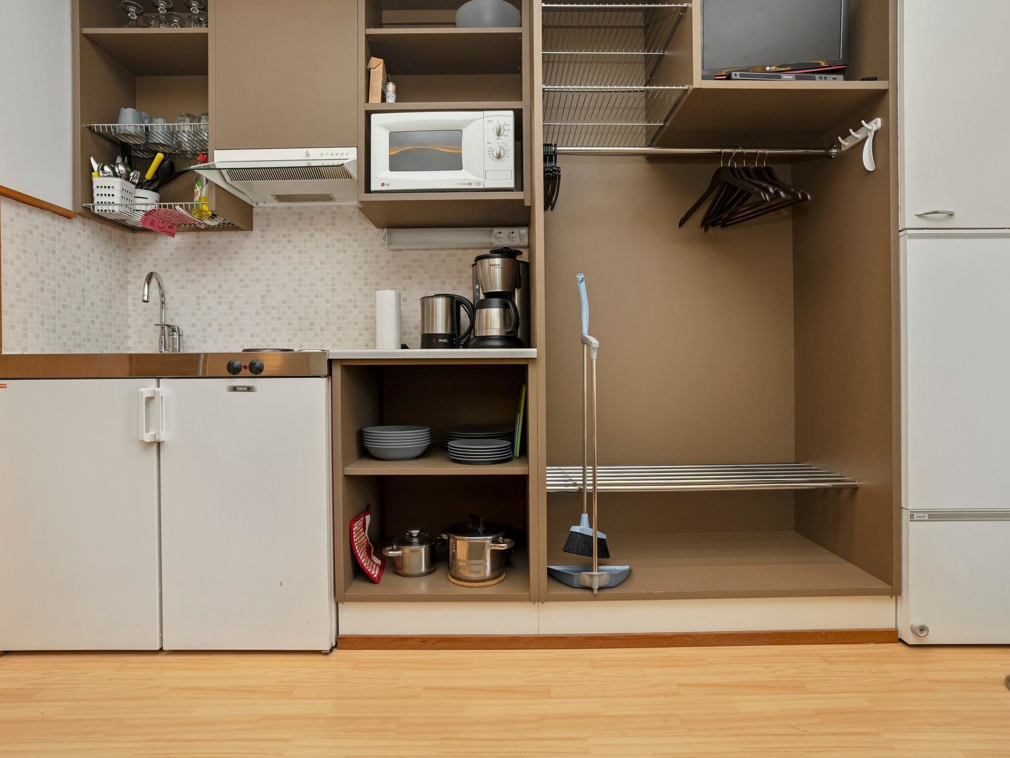 Fridge, microwave, cookware/dishes/utensils