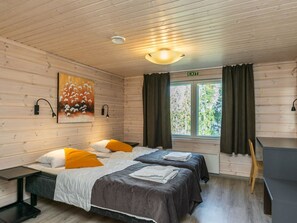 4 makuuhuonetta, internet