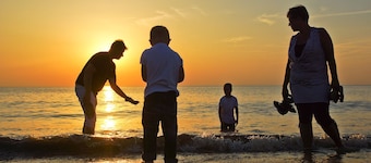 Bungalow 6p - Three Bedroom Resort, Sleeps 6