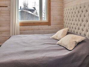 4 makuuhuonetta, internet