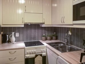 Fridge, microwave, dishwasher, high chair