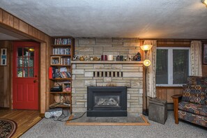Interior - The Bird's Nest (Swanton)