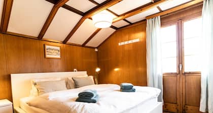 BĂŒrcher Haus 2. OG SĂŒd by Interhome