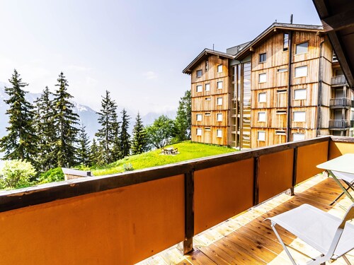 Bürcher Haus 2. OG Süd by Interhome