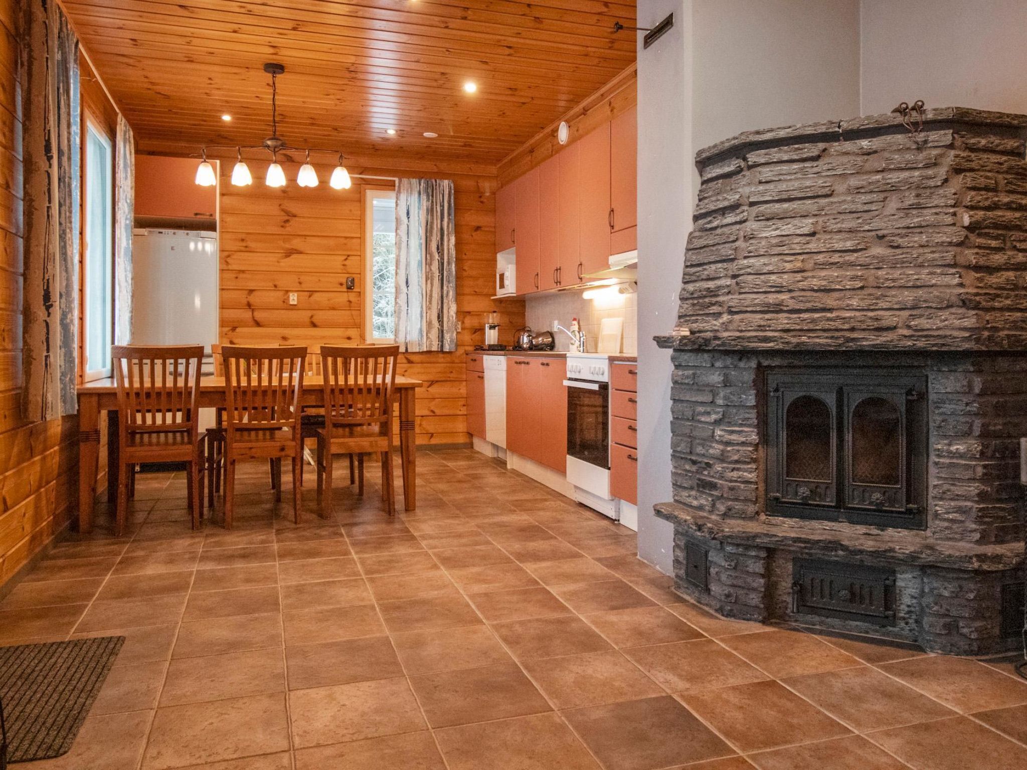 Réfrigérateur, micro-ondes, lave-vaisselle