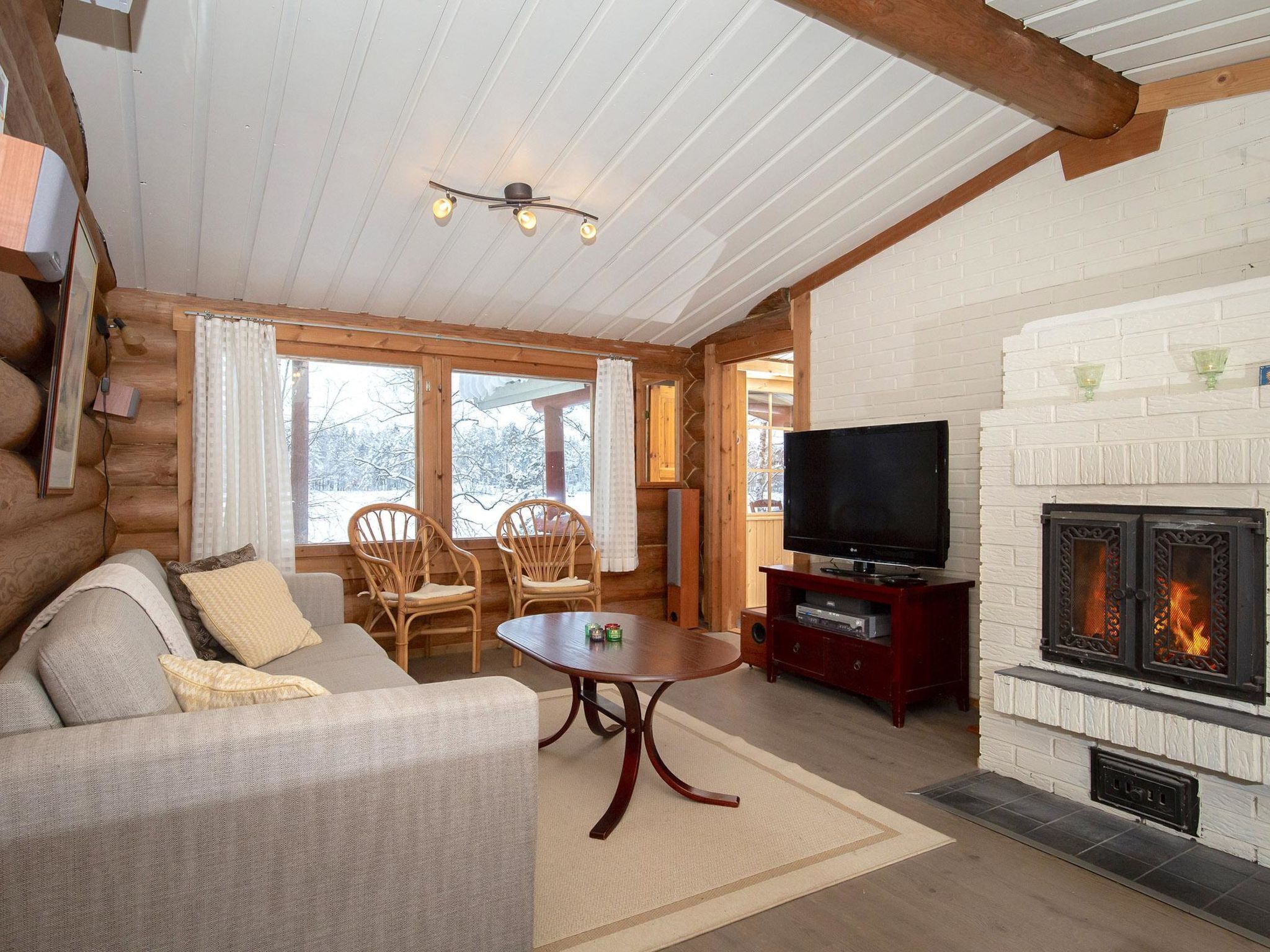 TV, DVD-spiller og fotballspill