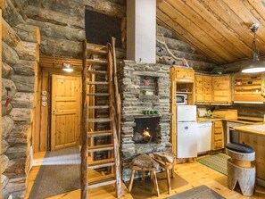 Jääkaappi, mikroaaltouuni, astianpesukone