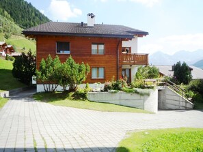 Exterior - Tgèsa Bostgé Grubenmann by Interhome (Sedrun)