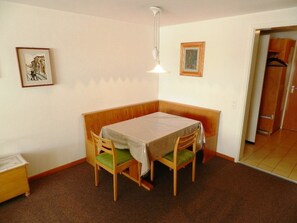 Dining - La Sarine 222 by Interhome (Gstaad)