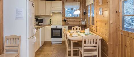 Réfrigérateur, micro-ondes, lave-vaisselle