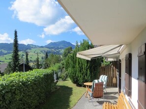 Outdoor dining - Apartment Fink by Interhome (Zweisimmen)