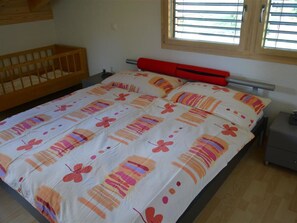 2 bedrooms, Internet