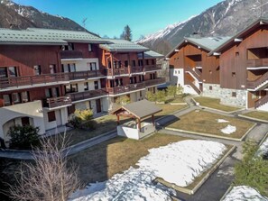 Exterior - Les Jardins du Mont-Blanc by Interhome (Chamonix)