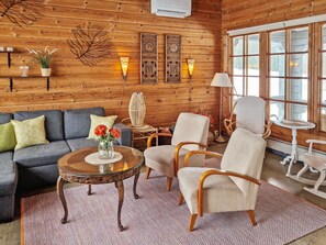 Una televisión, un reproductor de DVD