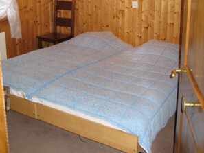 2 多间卧室、上网接入