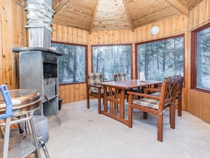 Dining - Pajalan honka by Interhome (Kuusamo)
