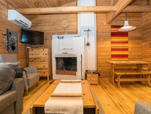 Fernseher, Kamin