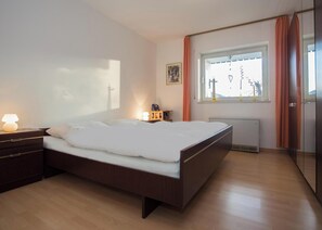 1 bedroom, internet