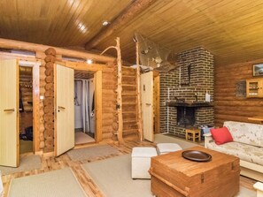 Inside other - Heinälampi by Interhome (Parikkala)