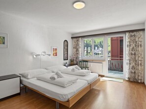 2 bedrooms, internet