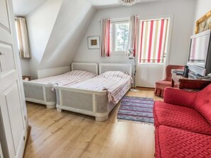 5 soveværelser, strygejern/strygebræt, internetforbindelse