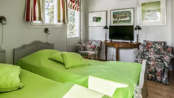 5 chambres, fer et planche Ă repasser, accĂšs Internet