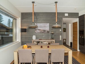 تناول الطعام