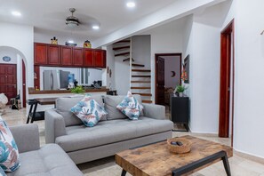 TV, DVD player, books - Magic Paradise by BRIC Vacation - 3 bedroom Penthouse steps from Mamita's Beach! (Playa del Carmen)