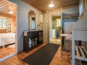 2 bedrooms, iron/ironing board