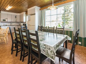 تناول الطعام