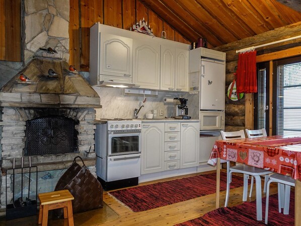 Réfrigérateur, micro-ondes, lave-vaisselle