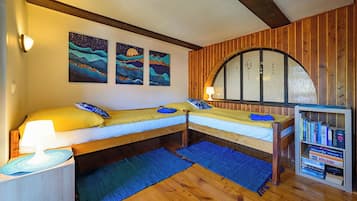 4 bedrooms, internet, bed sheets