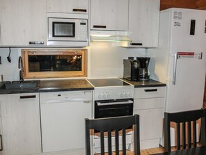 Réfrigérateur, micro-ondes, lave-vaisselle