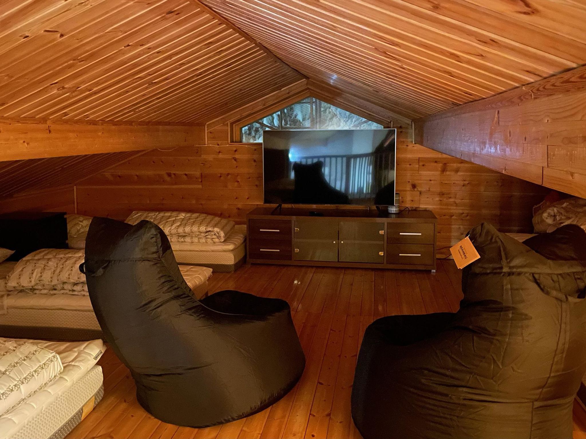 4 soverom og internettilgang