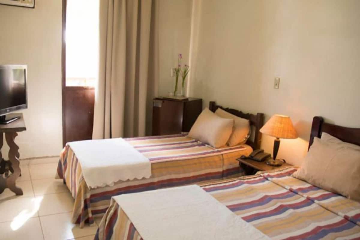 Triplo Casal | Wi-Fi gratuit, draps fournis