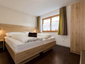 2 bedrooms, Internet