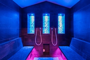 Sauna, steam room