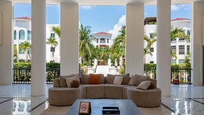 Property grounds - Luxury 3 bedroom Condo in Paseo del Sol by BRIC (Playa del Carmen)