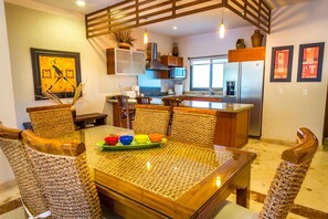 Dining - Luxury 3 bedroom Condo in Paseo del Sol by BRIC (Playa del Carmen)