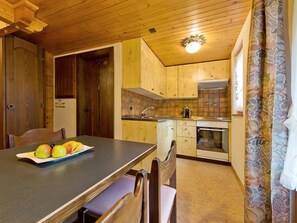 Kühlschrank, Kochgeschirr/Geschirr/Besteck