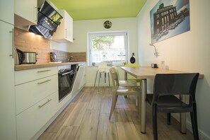 Fridge, microwave, dishwasher, coffee/tea maker