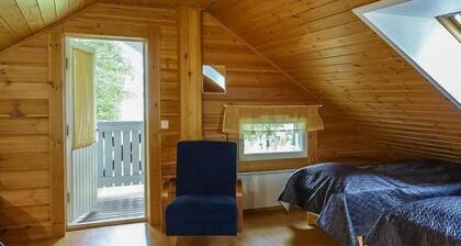 Aallotar Kuiskaus by Interhome