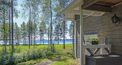 Aallotar kuiskaus by Interhome