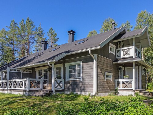 Aallotar kuiskaus by Interhome