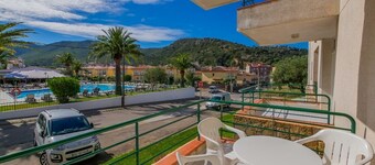 Rescator Resort 115 - One Bedroom Resort, Sleeps 4