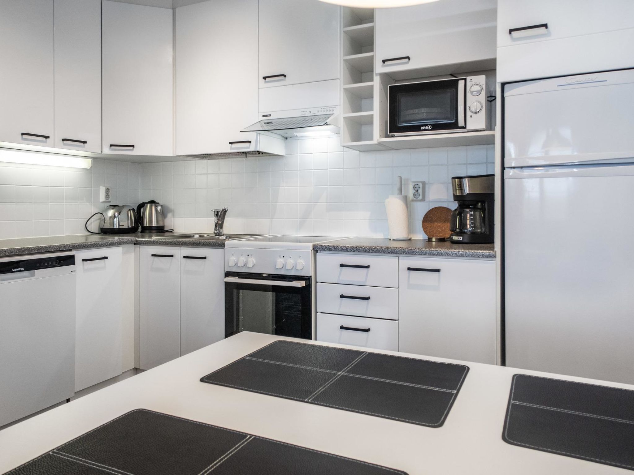 Fridge, microwave, dishwasher, cookware/dishes/utensils