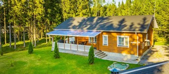 Aapeli iso by Interhome